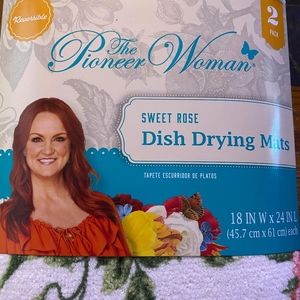 Pioneer Woman drying mats